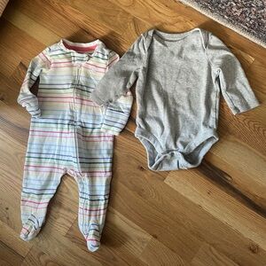 Bundle of 2 gap onsies. One footie. 0-3 months. Good used condition.